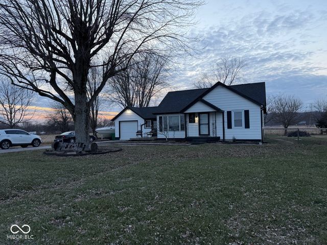 5825 Blue Bluff Road, Martinsville, IN 46151