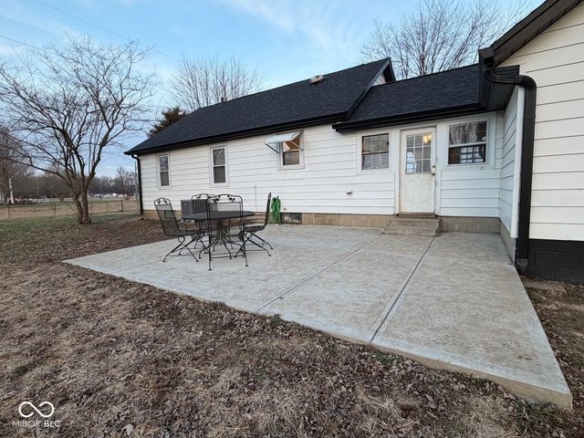 5825 Blue Bluff Road, Martinsville, IN 46151