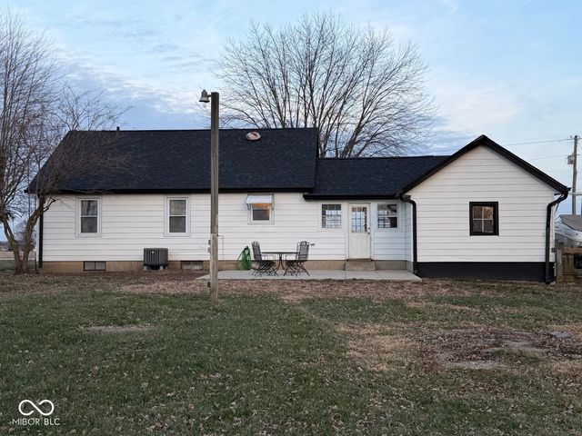 5825 Blue Bluff Road, Martinsville, IN 46151