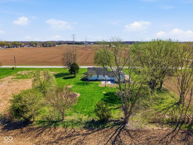 5825 Blue Bluff Road, Martinsville, IN 46151