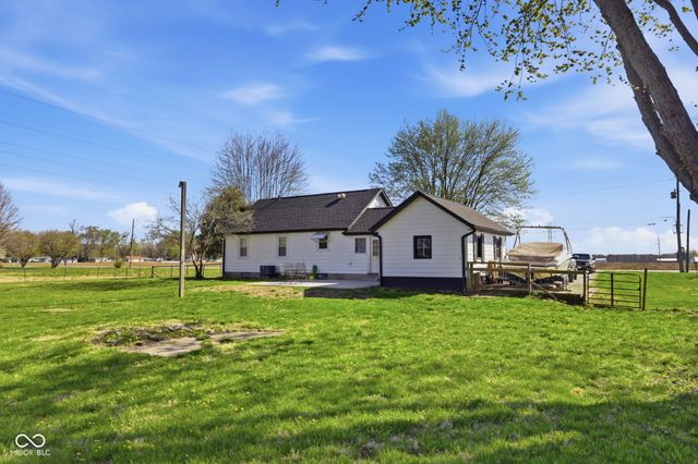 5825 Blue Bluff Road, Martinsville, IN 46151