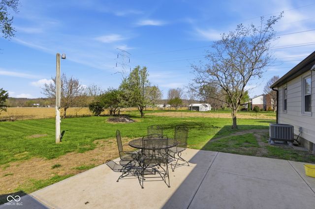 5825 Blue Bluff Road, Martinsville, IN 46151