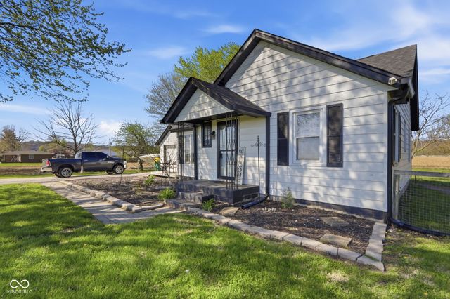 5825 Blue Bluff Road, Martinsville, IN 46151