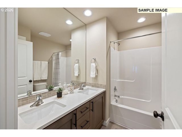 717 N RUSSET Pl 191, Ridgefield, WA 98642