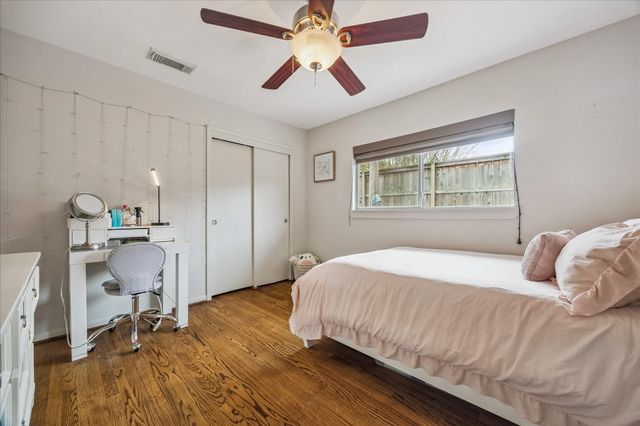 9226 Timberside Drive, Houston, TX 77025