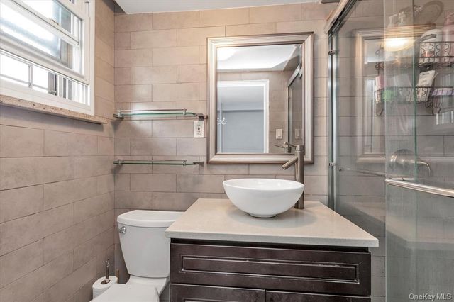 61-15 97th Street 6A, Rego Park, NY 11374
