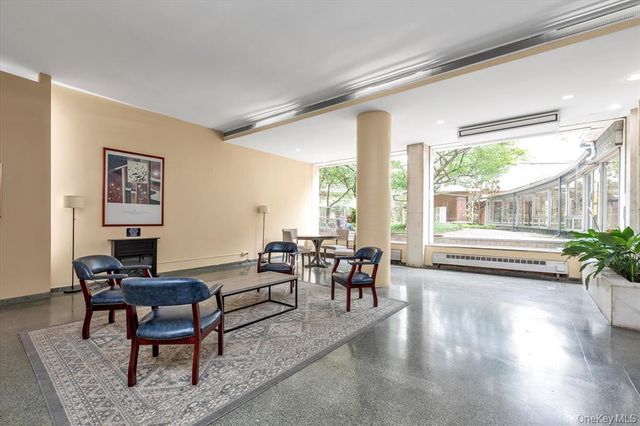 61-15 97th Street 6A, Rego Park, NY 11374