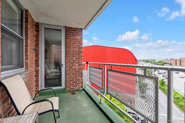 61-15 97th Street 6A, Rego Park, NY 11374