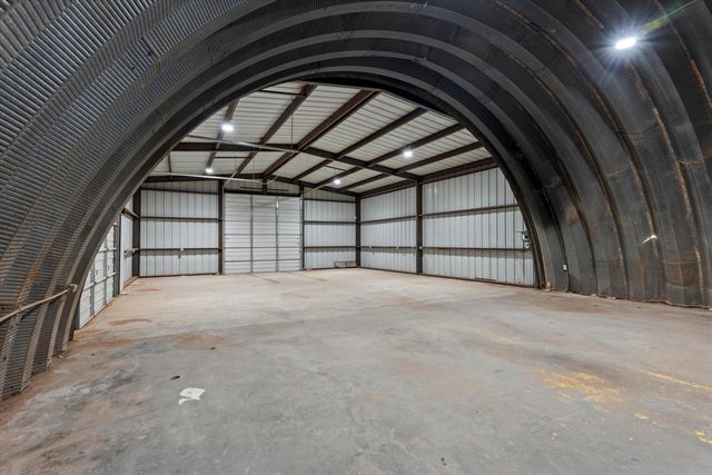 3689 S FM 303, Sundown, TX 79372