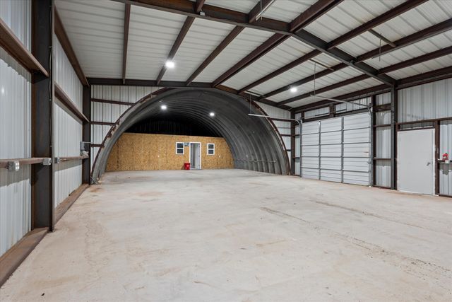 3689 S FM 303, Sundown, TX 79372