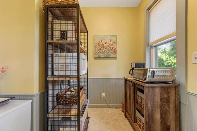 128 5th Avenue SW, Faribault, MN 55021