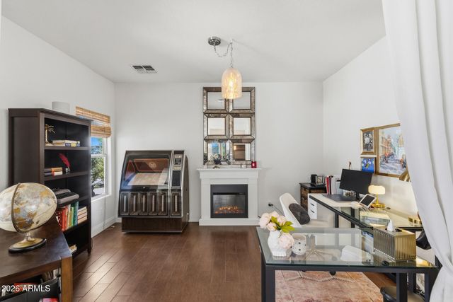 8385 W MARY ANN Drive, Peoria, AZ 85382