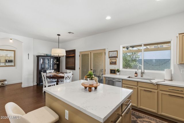 8385 W MARY ANN Drive, Peoria, AZ 85382