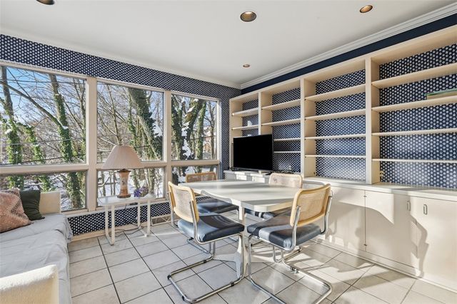 6820 Linden Lane, Point Breeze, PA 15208