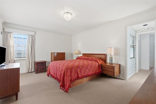 6820 Linden Lane, Point Breeze, PA 15208