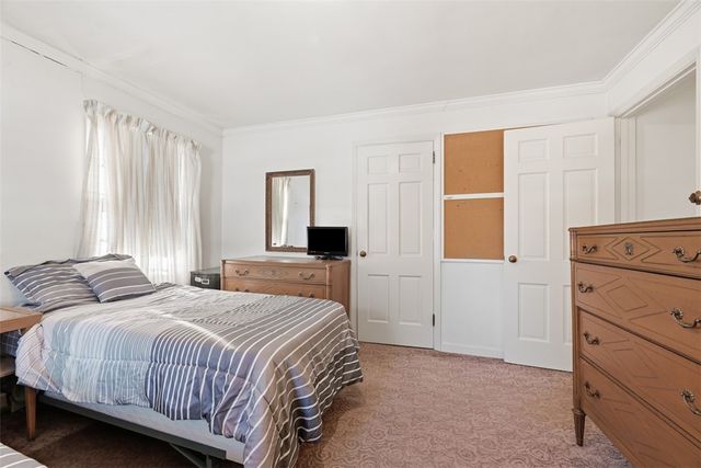 6820 Linden Lane, Point Breeze, PA 15208