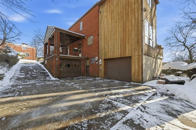 6820 Linden Lane, Point Breeze, PA 15208