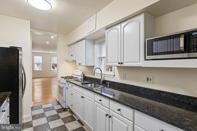 802 N MADISON ST, Wilmington, DE 19801