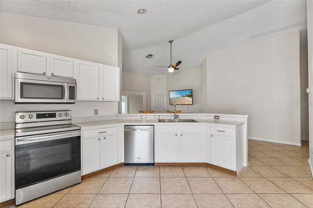 425 PINE CONE DRIVE, Davenport, FL 33897