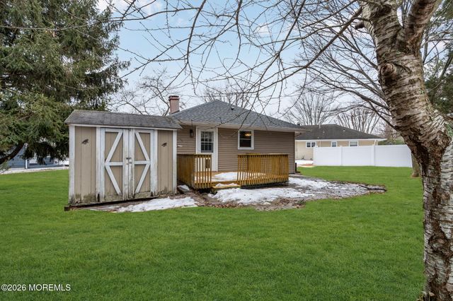 20 Catskill Court, Toms River, NJ 08753