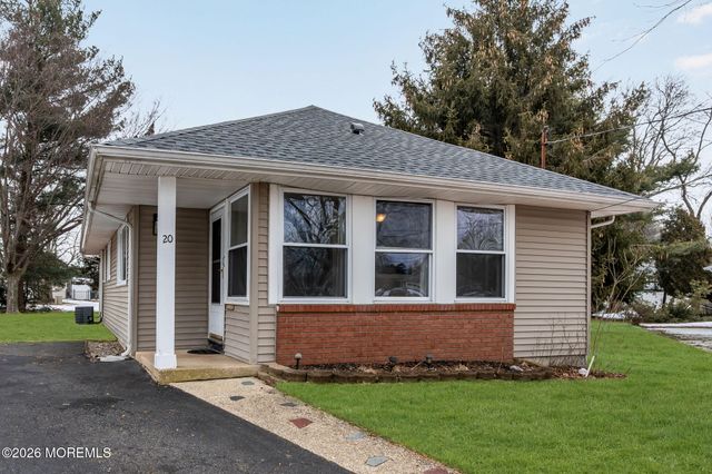 20 Catskill Court, Toms River, NJ 08753