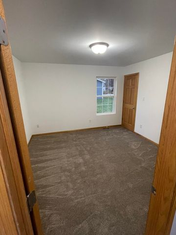 2160 Westchester Avenue, Chesterton, IN 46304