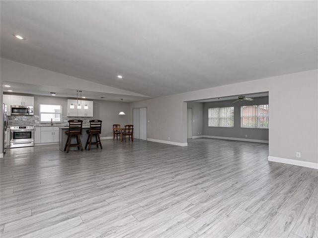 7000 NW 107th Avenue, Tamarac, FL 33321
