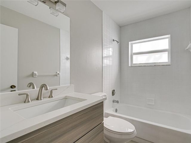 7000 NW 107th Avenue, Tamarac, FL 33321
