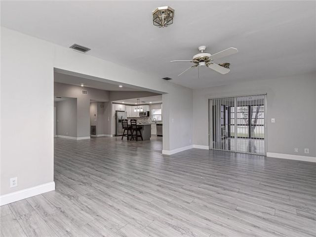 7000 NW 107th Avenue, Tamarac, FL 33321