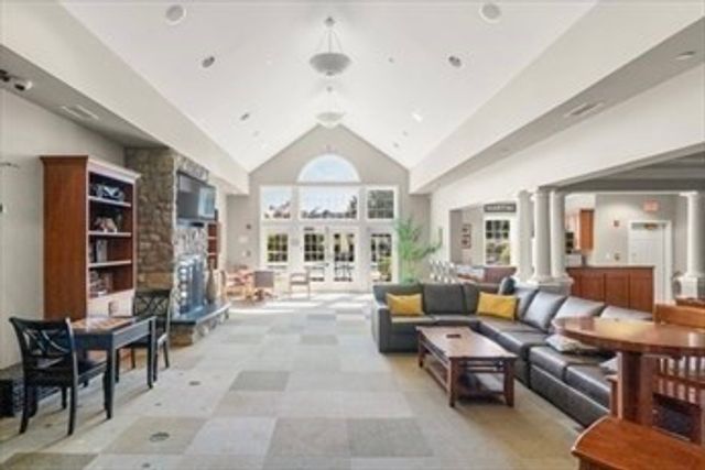 422 John Mahar Hwy 408, Braintree, MA 02184