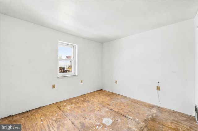 2417 E CUMBERLAND ST, Philadelphia, PA 19125
