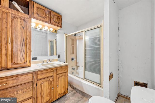 2417 E CUMBERLAND ST, Philadelphia, PA 19125