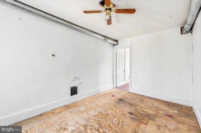 2417 E CUMBERLAND ST, Philadelphia, PA 19125