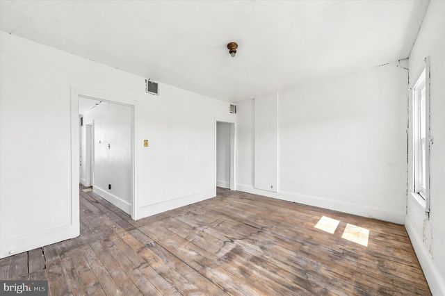2417 E CUMBERLAND ST, Philadelphia, PA 19125