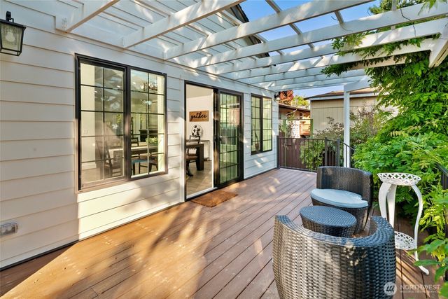 4902 241st Street SW, Mountlake Terrace, WA 98043