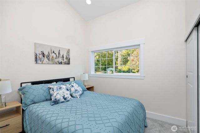 4902 241st Street SW, Mountlake Terrace, WA 98043