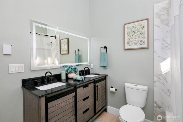 4902 241st Street SW, Mountlake Terrace, WA 98043