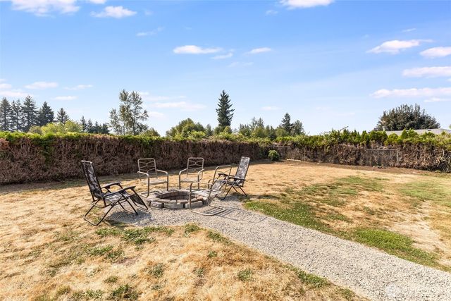 26217 SE 426th St, Enumclaw, WA 98022