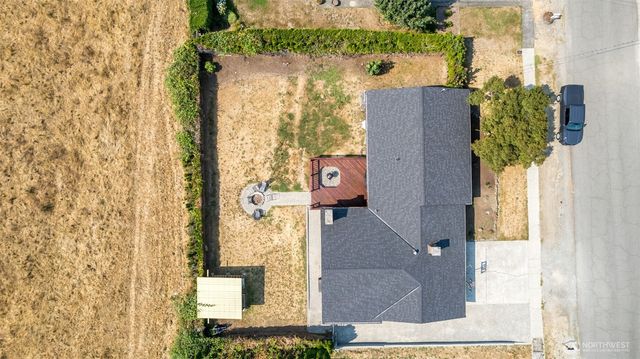 26217 SE 426th St, Enumclaw, WA 98022