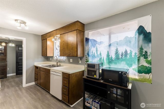26217 SE 426th St, Enumclaw, WA 98022