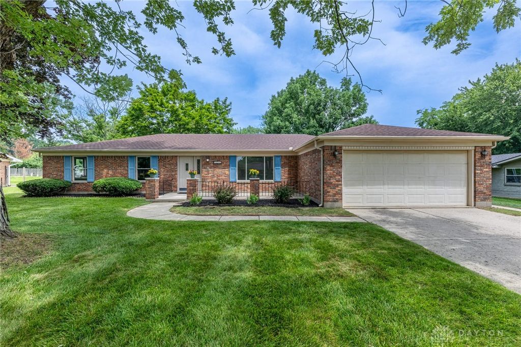 3174 Waterhouse Drive, Beavercreek, OH 45432