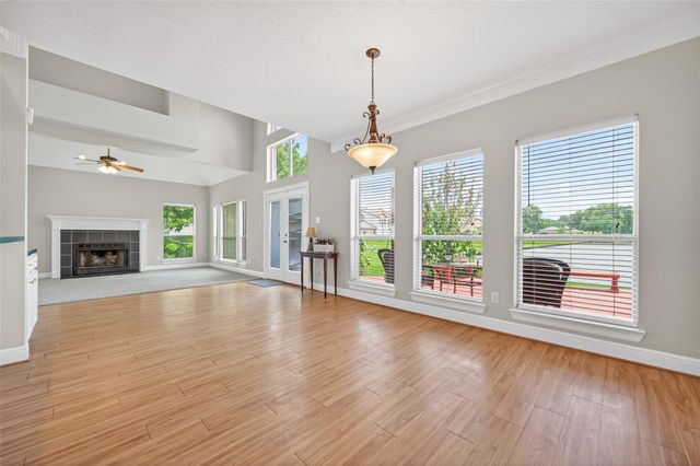 503 Pine View Circle, Montgomery, TX 77356