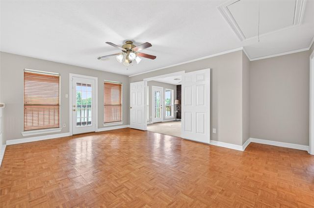 503 Pine View Circle, Montgomery, TX 77356