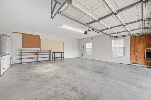 503 Pine View Circle, Montgomery, TX 77356