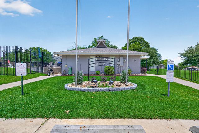 503 Pine View Circle, Montgomery, TX 77356