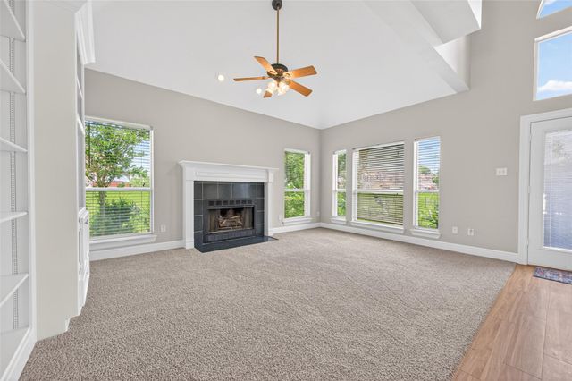 503 Pine View Circle, Montgomery, TX 77356