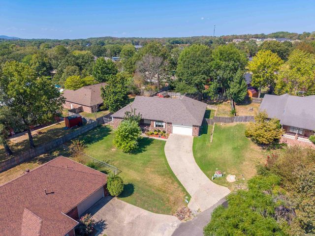115 Gregory Place, Hot Springs, AR 71913
