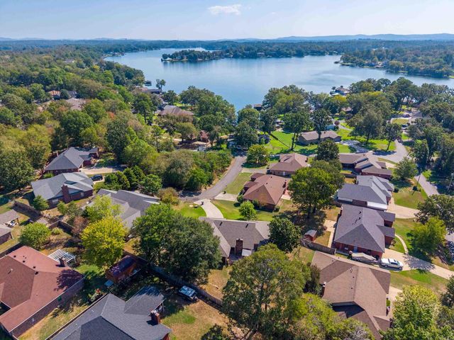 115 Gregory Place, Hot Springs, AR 71913