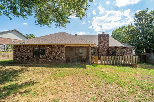 115 Gregory Place, Hot Springs, AR 71913