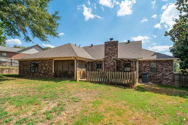 115 Gregory Place, Hot Springs, AR 71913